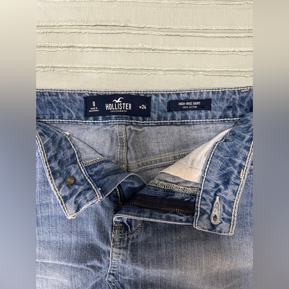 Hollister high rise denim skirt - Picture 3 of 3